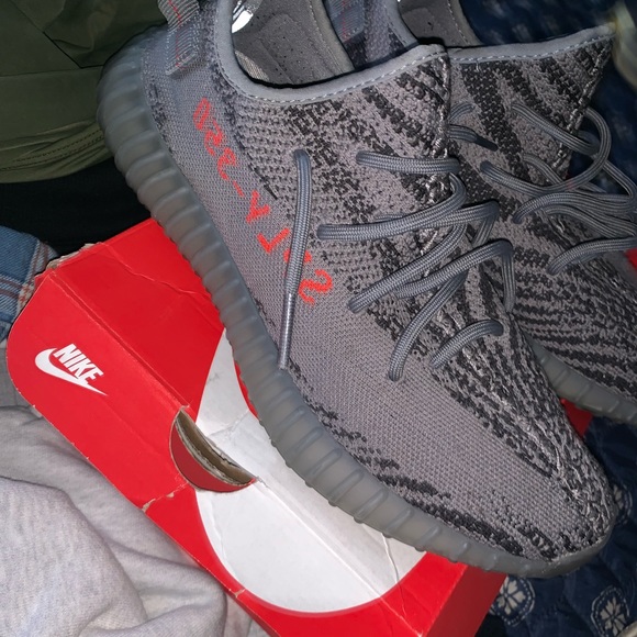 Yeezys beluga 2.0 - Picture 3 of 3